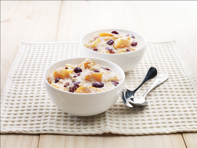 Overnight No-Cook Fruity Oats