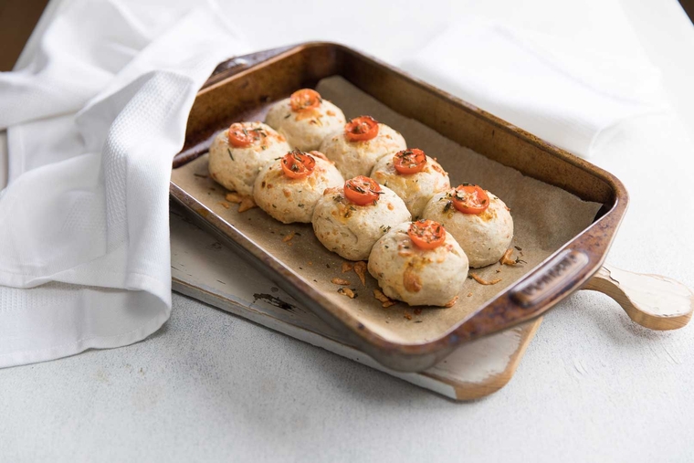 Tomato and Cheese Damper